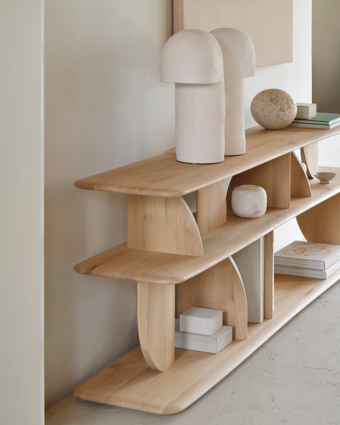 Geometric sofa consoletafel