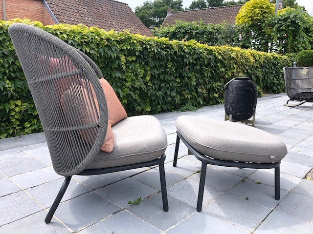 Toonzaalmodel Set Kodo Cocoon tuin loungestoel + poef