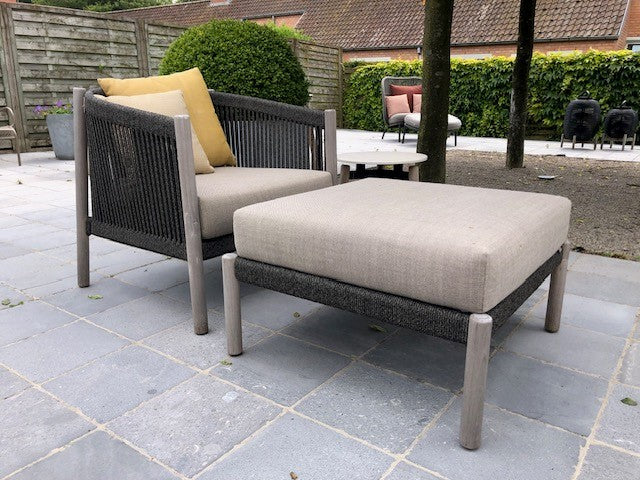 Toonzaalmodel Set Lento tuin loungestoel + poef