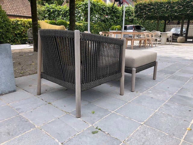 Toonzaalmodel Set Lento tuin loungestoel + poef