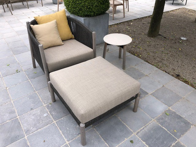 Toonzaalmodel Set Lento tuin loungestoel + poef