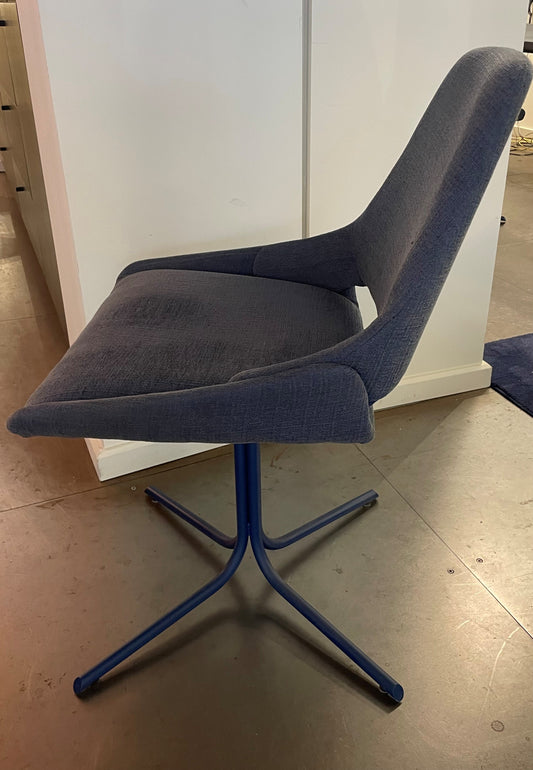 Toonzaalmodel set van 6 stuks Lotus stoelen indigo blauw